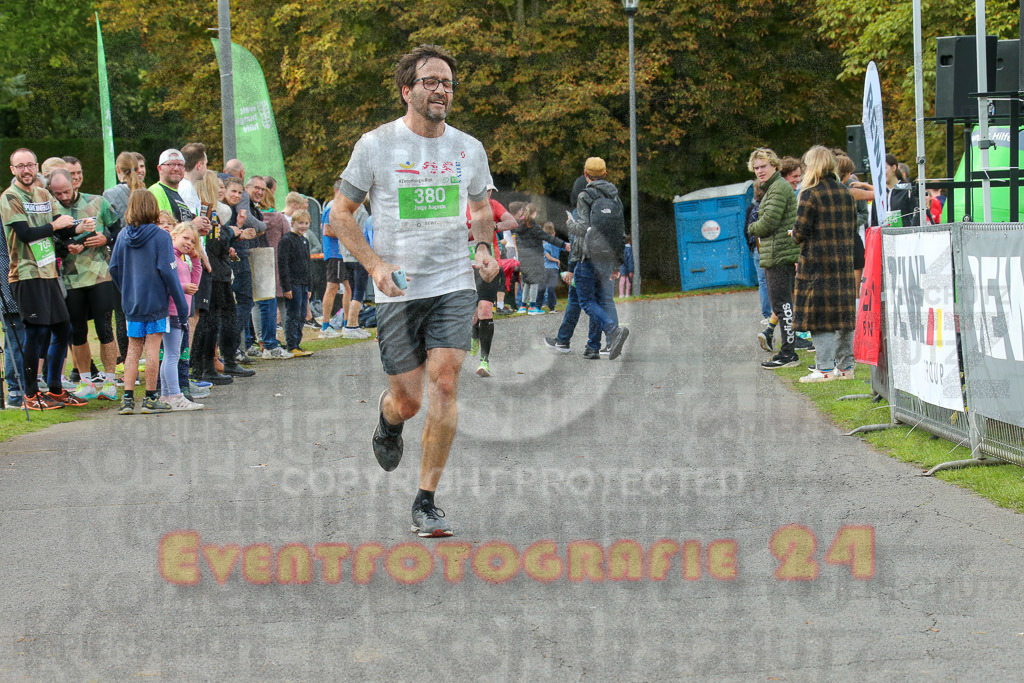 220925_1333_EX1_1375 | Sportfotografie im Rhein-Sieg Kreis, Köln, Bonn, NRW, Rheinland Pfalz, Hessen, etc. Unser Tätigkeitsfeld umfasst den Laufsport vom Volkslauf über den Marathon, Duathlon, Triathon bis zum Ultralauf wie Kölnpfad Ultra oder Schindertrail.