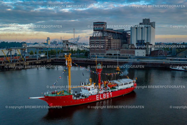 DJI_0115 | 30.09.2022 Drohnenaufnahmen Dt. Schifffahrtstag 2022 Bremen Wendebecken / Weser