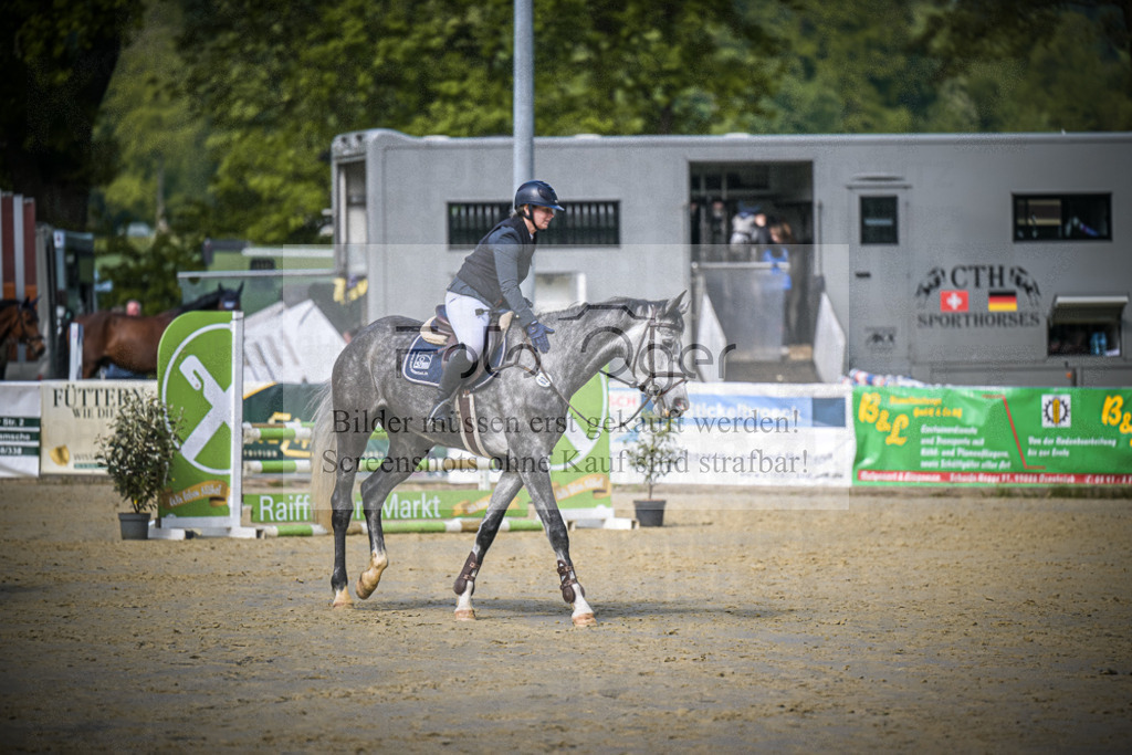 DOS_6241 | Entdecke hochwertige Reitturnierfotos von Foto Oger. Professionell, emotional und authentisch – jetzt Lieblingsmomente im Shop bestellen.Deutschlandweite Turnierfotografie. - Realisiert mit Pictrs.com