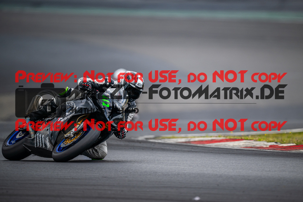 MaZZes_FotoMatrix_230719_5228 | WEISS