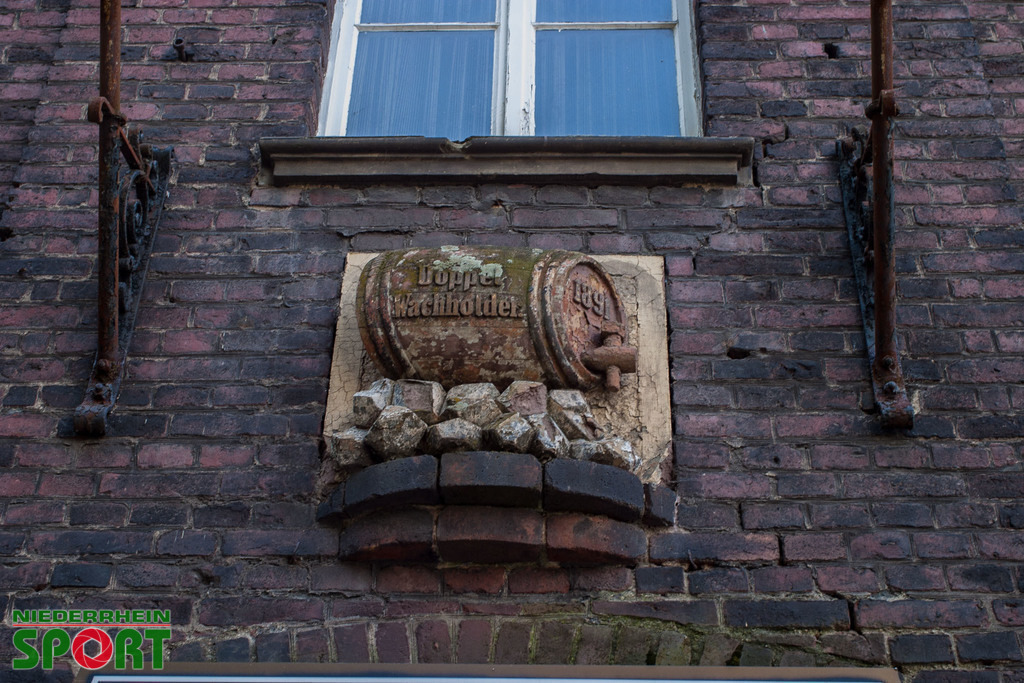 WacholderBrennerei_Claus_290722_08 | Bildergalerie von Sport-Ereignissen aber auch von weiteren spannenden Dingen - nicht nur vom Niederrhein. In Anlehnung an den bekannten Spruch von Hanns Dieter Hüsch heißt das Motto: "Niederrhein ist überall".  - Realisiert mit Pictrs.com