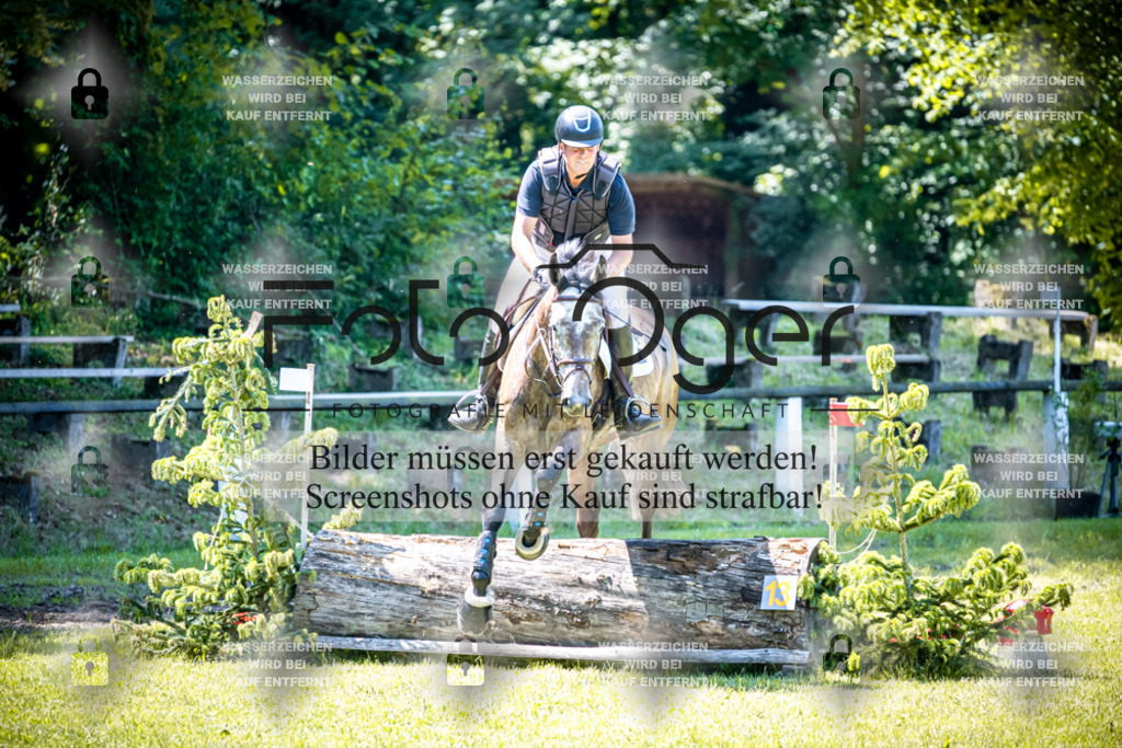 2026-05 - Melle Oldendorf-1-0042 | Entdecke hochwertige Reitturnierfotos von Foto Oger. Professionell, emotional und authentisch – jetzt Lieblingsmomente im Shop bestellen.Deutschlandweite Turnierfotografie. - Realisiert mit Pictrs.com