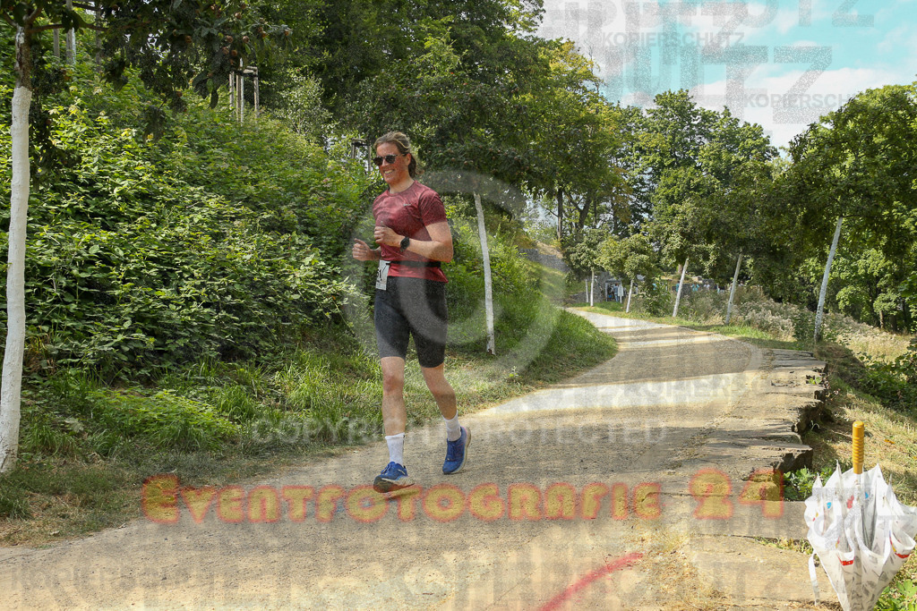 250824_1509_EX1_8590 | Sportfotografie im Rhein-Sieg Kreis, Köln, Bonn, NRW, Rheinland Pfalz, Hessen, etc. Unser Tätigkeitsfeld umfasst den Laufsport vom Volkslauf über den Marathon, Duathlon, Triathon bis zum Ultralauf wie Kölnpfad Ultra oder Schindertrail.