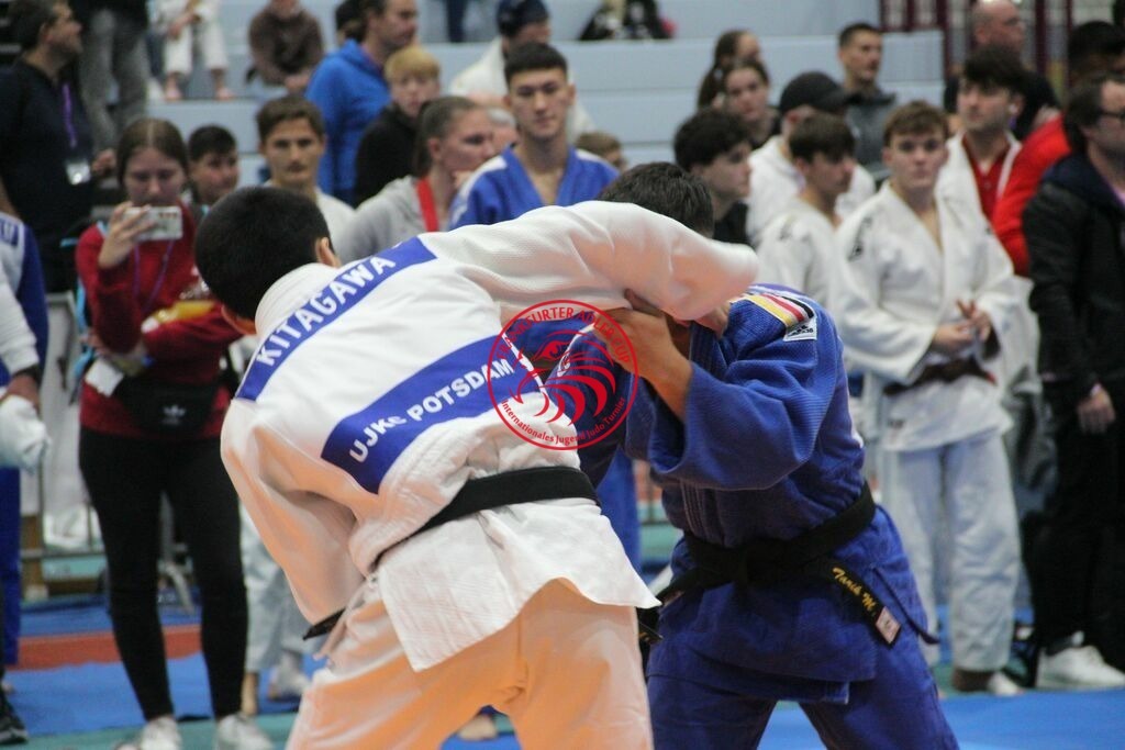 IMG_3799 | Fotos vom Adler Cup - Pictures from Adler Cup

Hier findet Ihr alle Eindrücke und großen Momente der Adler Cup Wochenenden. Here you will find all impressions and great moments of the Adler Cup weekends. - Realisiert mit Pictrs.com