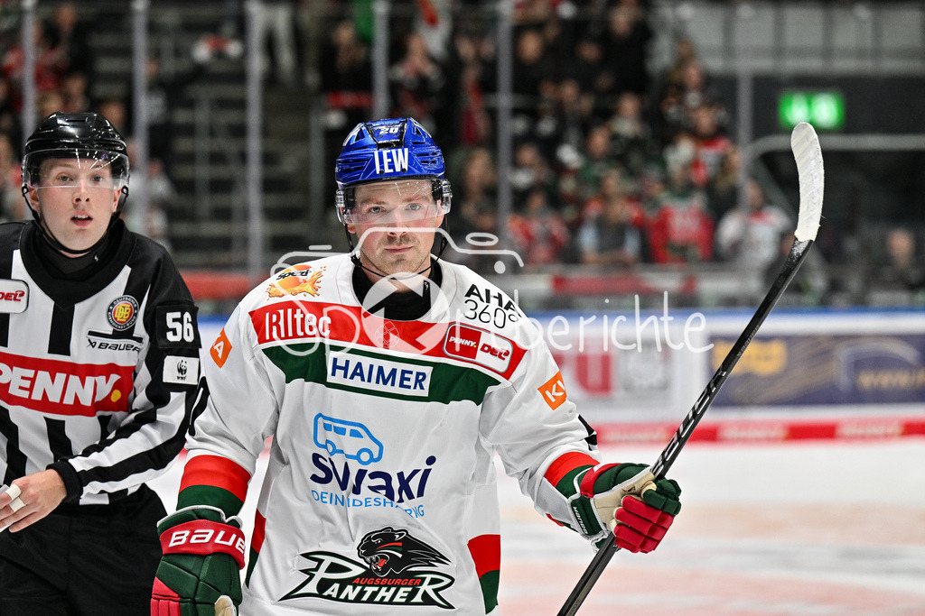 Augsburger Panther - EC VSV | Im Bild Cody KUNYK (Augsburger Panther #20) nach seinem verwandeltem Penalty / Freisteller / Einzelfoto