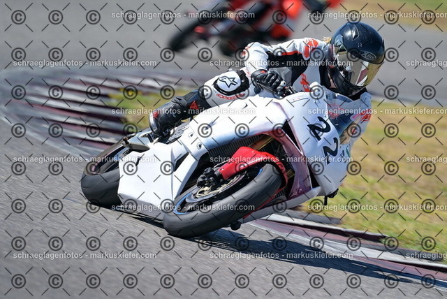 26bt04-1134 | markuskiefer.com - Realisiert mit Pictrs.com