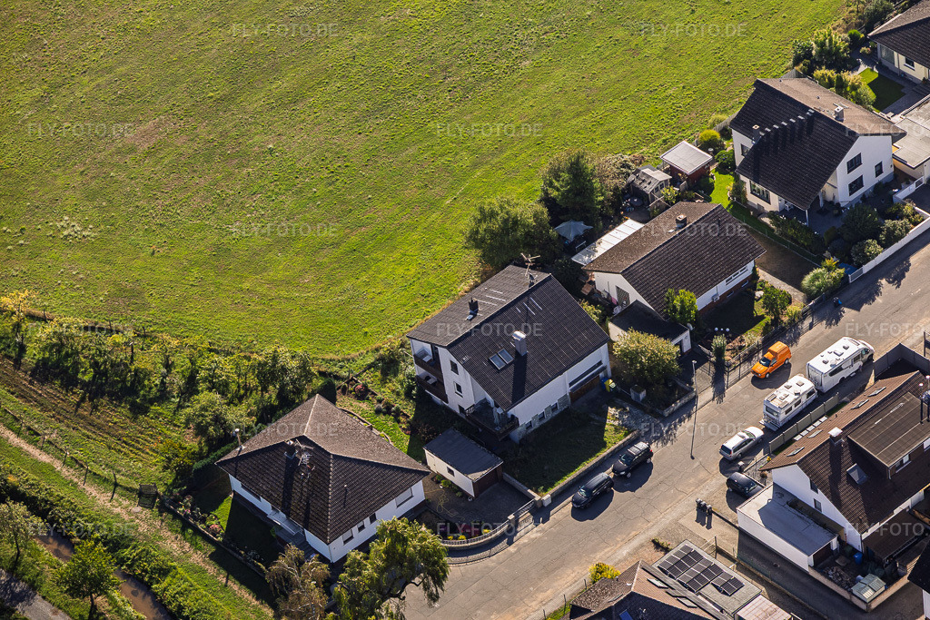 Luftbild: Ortsansicht im Ortsteil Sickenhofen in Babenhausen im Bundesland Hessen in Deutschland. – Foto: IMG_159079.jpg vom 22.09.2026 durch Werner Riehm/FLY-FOTO.de – Auflösung des Originals: 6000 x 4000 px