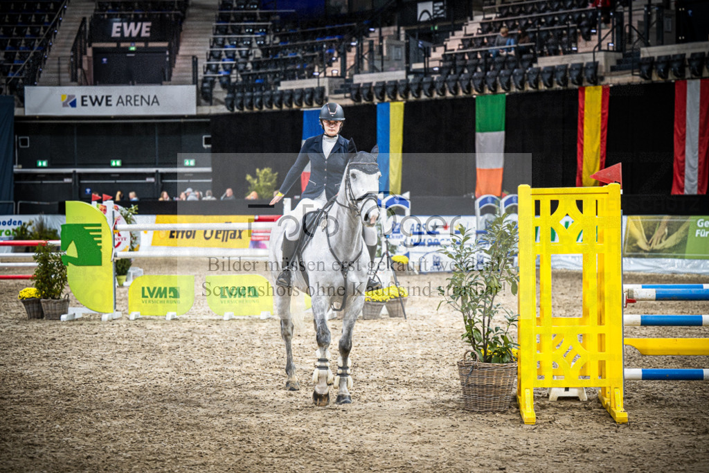 DOS_2575 | Entdecke hochwertige Reitturnierfotos von Foto Oger. Professionell, emotional und authentisch – jetzt Lieblingsmomente im Shop bestellen.Deutschlandweite Turnierfotografie. - Realisiert mit Pictrs.com