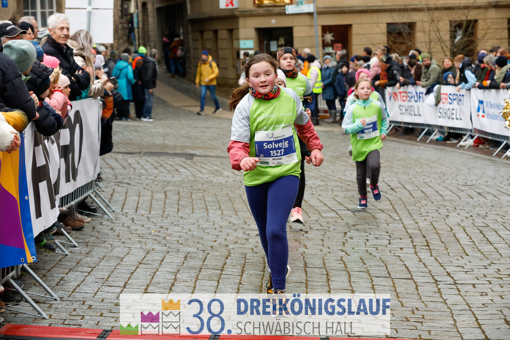 1700m Stadtwerke Jugendlauf | 3 Koenigslauf 2024 1700m Stadtwerke Jugendlauf - Realisiert mit Pictrs.com