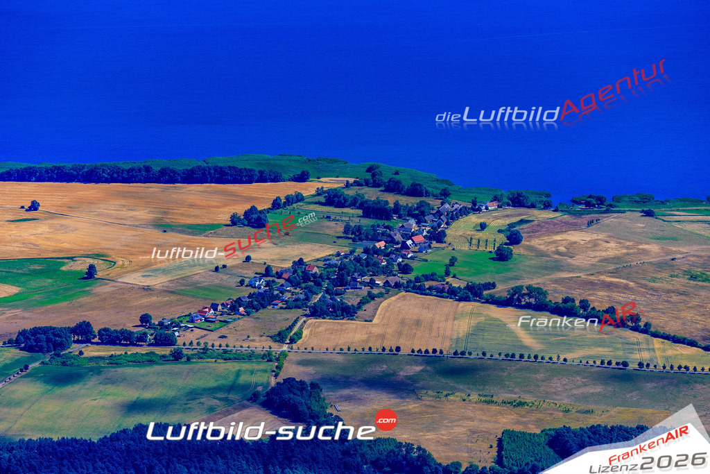 Die Luftbildaufnahme Gummlin - Usedom wurde 2018 mittels Flugzeug (keine Drohne) erstellt. Perfekte Schärfe und Druck- Auflösung- Garantiert!