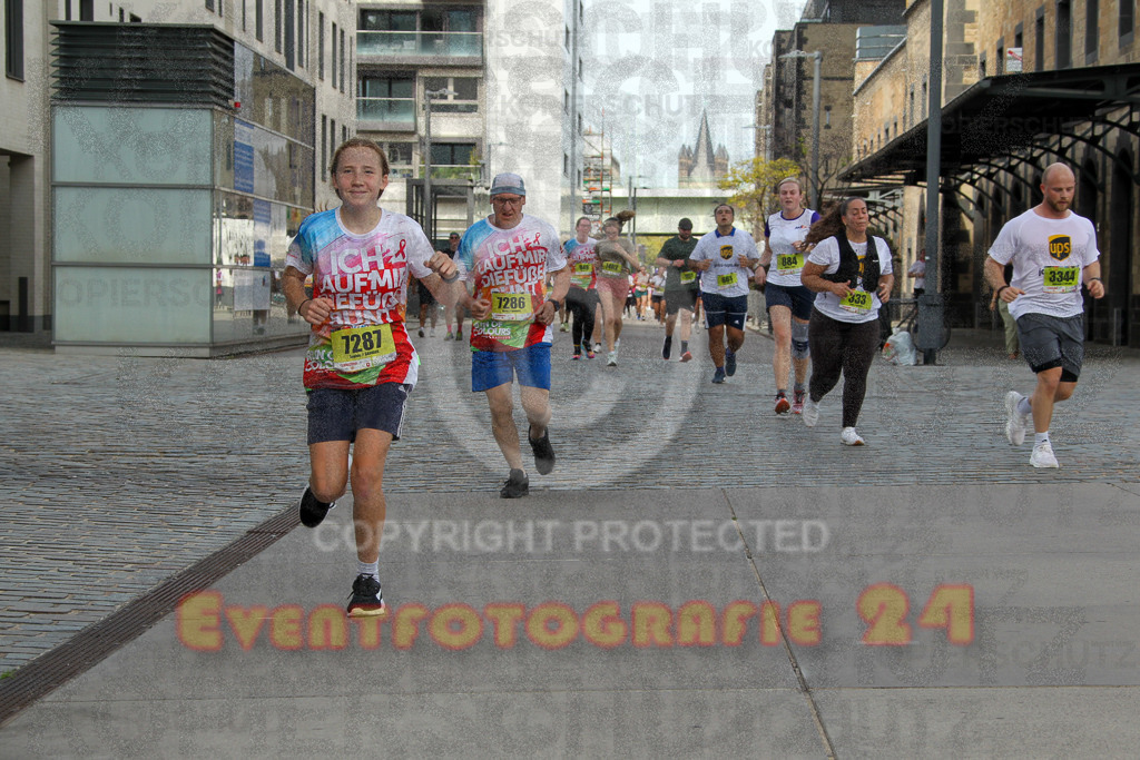 250920_1335_EV4_6216 | Sportfotografie im Rhein-Sieg Kreis, Köln, Bonn, NRW, Rheinland Pfalz, Hessen, etc. Unser Tätigkeitsfeld umfasst den Laufsport vom Volkslauf über den Marathon, Duathlon, Triathon bis zum Ultralauf wie Kölnpfad Ultra oder Schindertrail.