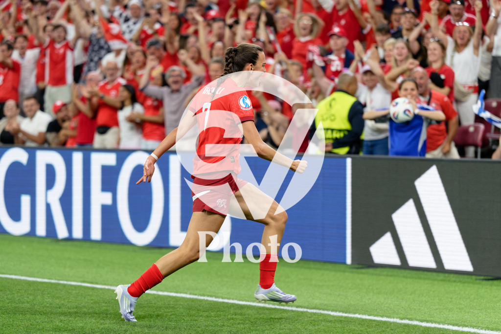 Finland v Switzerland: UEFA Women's EURO 2025 Group A | GENEVA, SWITZERLAND - JULY 10: Riola Xhemaili of Switzerland celebrates after scoring her team's first goal  during the UEFA Women's EURO 2025 Group A match between Finland and Switzerland at Stade de Geneve on July 10, 2025 in Geneva, Switzerland. (Photo by Giuseppe Velletri/Sports Press Photo/Getty Images)