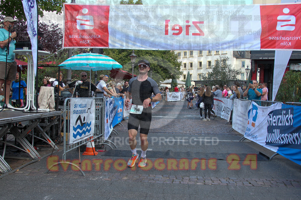250824_1445_EV4_2172 | Sportfotografie im Rhein-Sieg Kreis, Köln, Bonn, NRW, Rheinland Pfalz, Hessen, etc. Unser Tätigkeitsfeld umfasst den Laufsport vom Volkslauf über den Marathon, Duathlon, Triathon bis zum Ultralauf wie Kölnpfad Ultra oder Schindertrail.