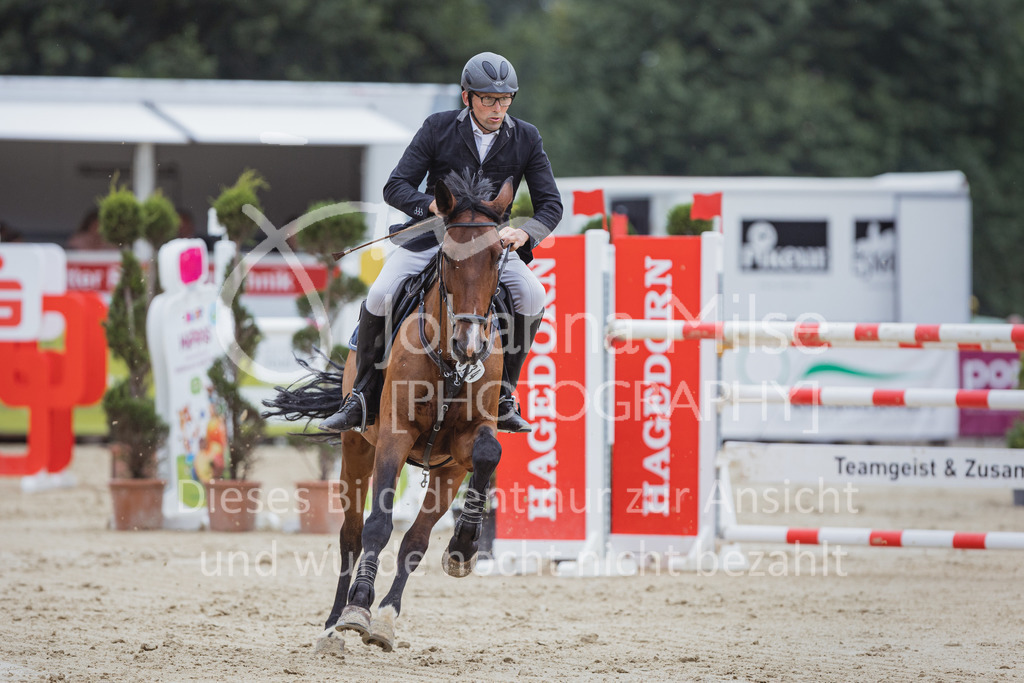 220729_BHO_GT_M2-Spr_1-232 | Deine schönsten Turniermomente als professionelle Fotos! Entdecke hochwertige Pferdesport-Fotografie im Online-Shop. Jetzt Fotos finden & bestellen!