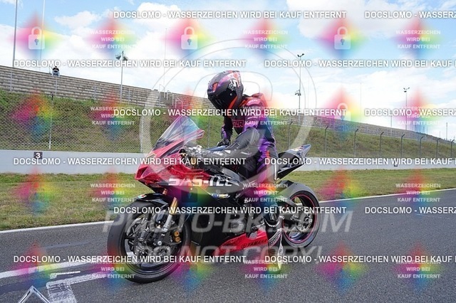 2025_08_30_PBK_21647 | Sportfotografie; SlowMotion; Video; Rennstrecke; Hafeneger; RSE; Speer; Trackday; Motorsportarena; Hockenheimring; Brno; Most; Barcelona; Valencia, Benny; Kaetzmer;