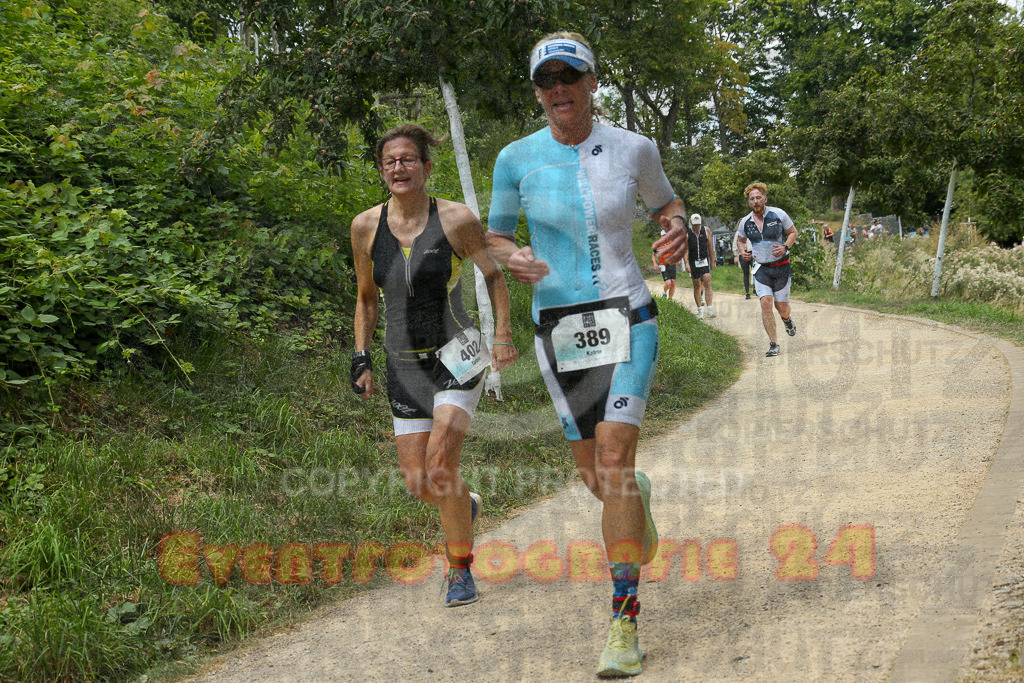 250824_1342_EX1_3337 | Sportfotografie im Rhein-Sieg Kreis, Köln, Bonn, NRW, Rheinland Pfalz, Hessen, etc. Unser Tätigkeitsfeld umfasst den Laufsport vom Volkslauf über den Marathon, Duathlon, Triathon bis zum Ultralauf wie Kölnpfad Ultra oder Schindertrail.