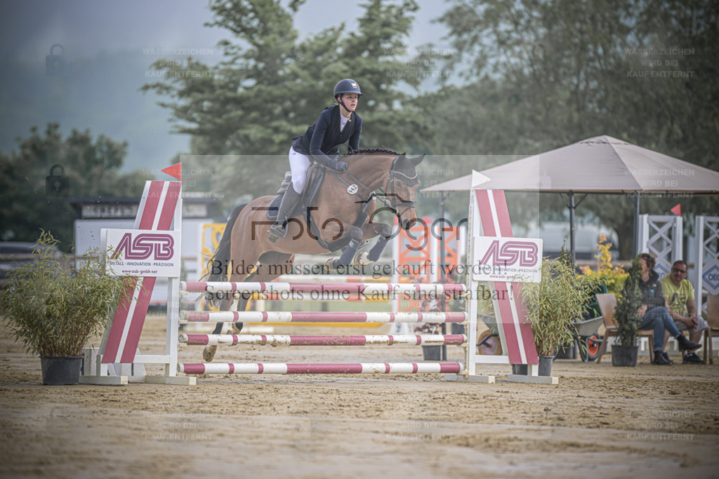 20240511-DOS_1977 | Entdecke hochwertige Reitturnierfotos von Foto Oger. Professionell, emotional und authentisch – jetzt Lieblingsmomente im Shop bestellen. - Realisiert mit Pictrs.com