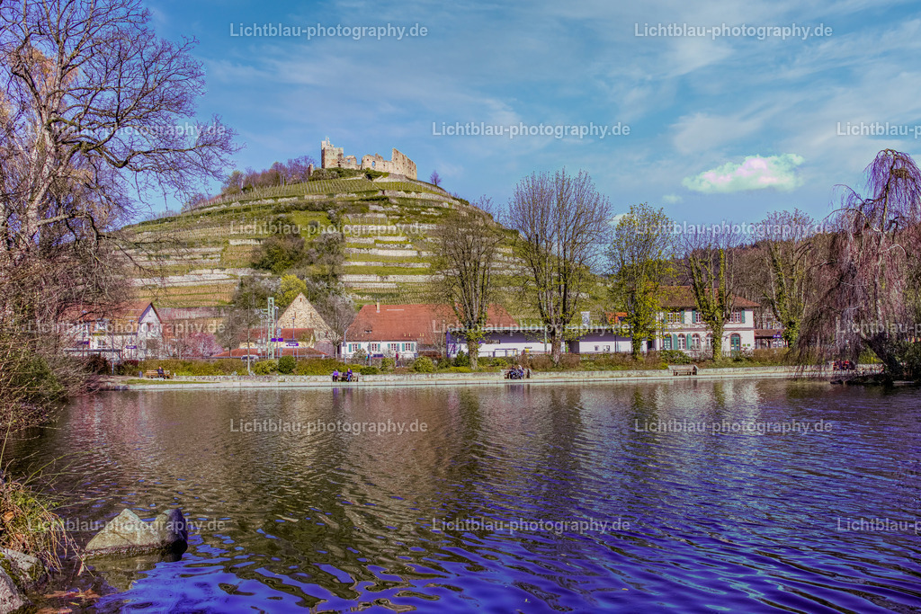 Stauferner Stadtsee | Stauferner Stadtsee mit Burg im Hintergrund - Realisiert mit Pictrs.com