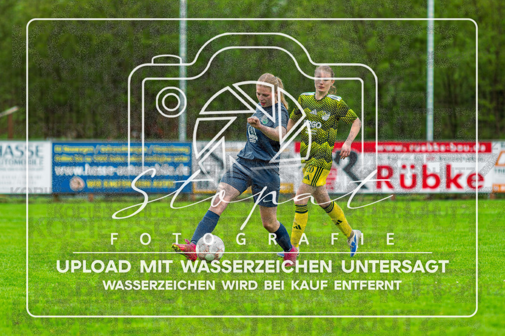 DZC_0412-Verbessert-RR | Damen Kreispokal Halbfinale HK/CE zwischen SG Fulde und SG Wohlde/Sudwinsen im Fulder Zentralstadion, Fulde (Simon Paul Stopat) - Realisiert mit Pictrs.com