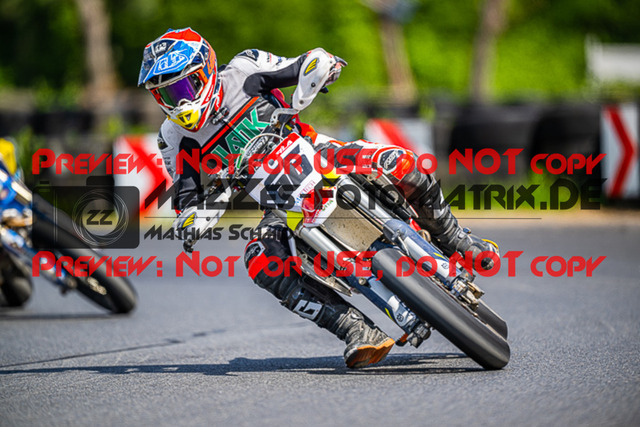 MaZZes_FotoMatrix_220529_9035 | Fotograf Mathias Schmid
Sportfotograf,
Eventfotograf,
Hochzeitsfotograf,
Portraitfotograf