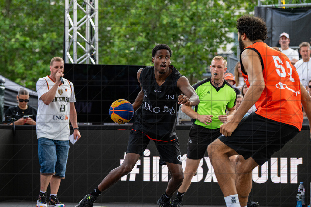 DIE FINALS 2025 | Dt. Meisterschaft 3x3   | Spiel um Platz 3. Der Stamm (orange) vs. Der Stamm underdogs (black) //  02.08.25: DIE FINALS 2025 | Dt. Meisterschaft 3x3   / Dresden / Deutschland  //   CREDIT:www.bullenfotos.de, Martin König, Hörner Weg 40, D-49078 Osnabrück, +4917663732967 // Nutzung und Weitergabe nur zu den vereinbarten Zwecken. Presseanfragen an Ersteller. Alle Rechte beim Ersteller. Honorierung nach MFM. - Realisiert mit Pictrs.com