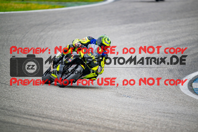 MaZZes_FotoMatrix_240701_6007705_6276 | WEISS