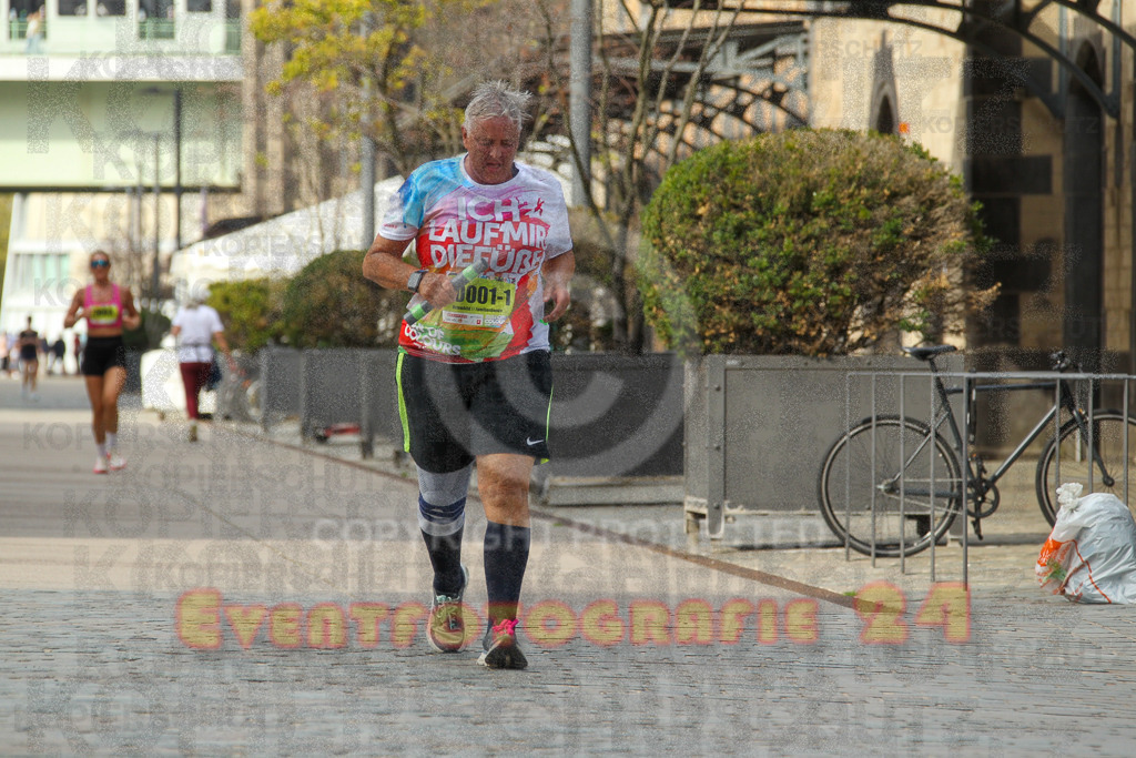 250920_1512_EV4_8239 | Sportfotografie im Rhein-Sieg Kreis, Köln, Bonn, NRW, Rheinland Pfalz, Hessen, etc. Unser Tätigkeitsfeld umfasst den Laufsport vom Volkslauf über den Marathon, Duathlon, Triathon bis zum Ultralauf wie Kölnpfad Ultra oder Schindertrail.