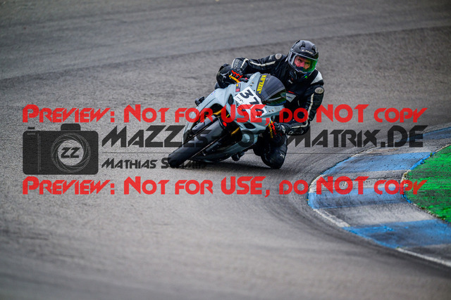 MaZZes_FotoMatrix_240614_6007705_4868 | ROT