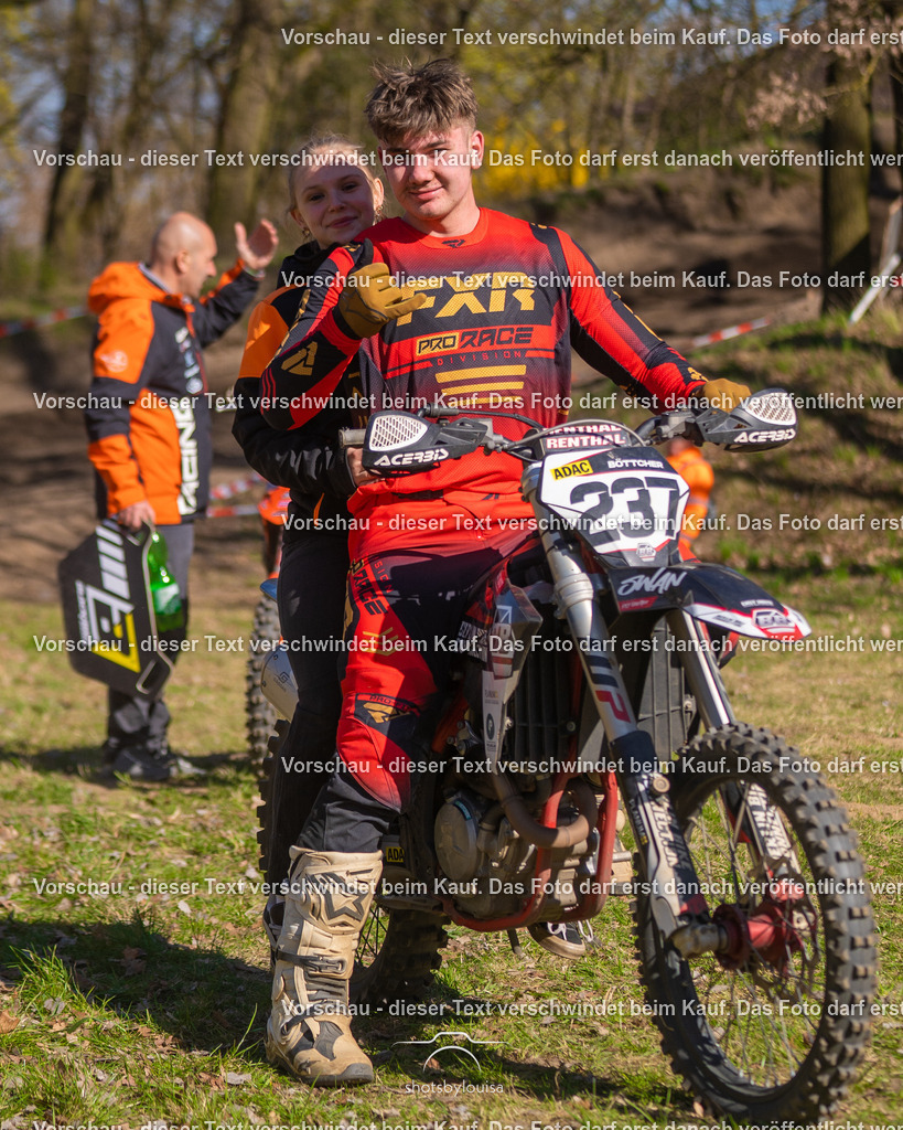 20260406_MSCHänchen-0269 | Sportfotografin aus Berlin-Brandenburg mit Fokus auf Motocross. Ich halte deine sportliche Leistung und echte Emotionen auf und neben der Strecke professionell fest. Entdecke die Fotos von deinem Rennen und bestelle sie direkt hier im Shop.