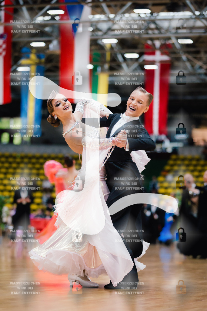 Hessen Tanzt WDSF Open Junior II Standard 5th (217) Vitalii Karnaukhov _ Elizaveta Beloedova (TC Rot-Weiß Leipzig)-2025-05-17-7892 | Webshop for digital downloads and prints of dance sport, event & show photographer Julian Link - Realisiert mit Pictrs.com
