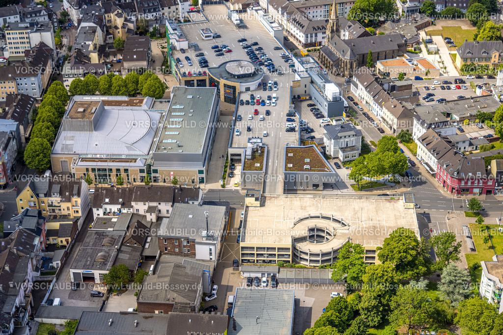Velbert250601078 | Luftbild, StadtGalerie Velbert Einkaufszentrum mit Parkdeck, Forum Velbert Veranstaltungsstätte, kath. St. Marien Kirche, Velbert, Ruhrgebiet, Nordrhein-Westfalen, Deutschland