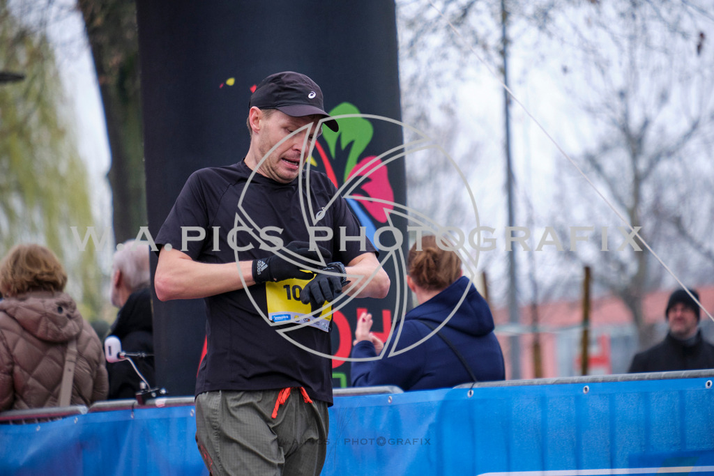 ..... | AUSTRIA, Wels, 30.03.25, ALOHA Wels Halbmarathon, Image Shows: , Foto: Wapics/RING M.