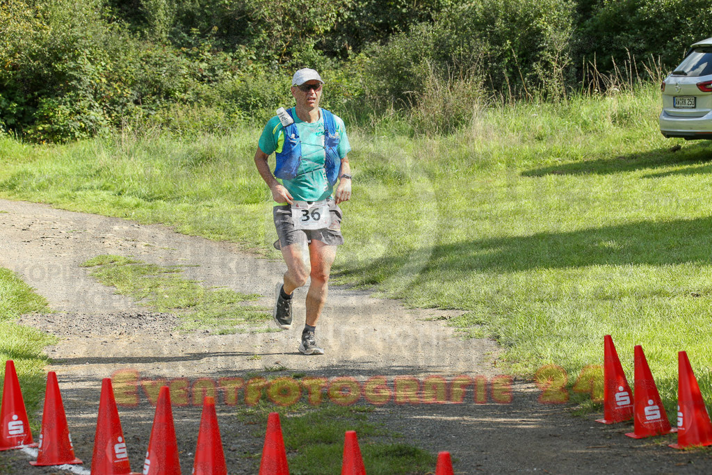 230826_1634_EX1_1587 | Sportfotografie im Rhein-Sieg Kreis, Köln, Bonn, NRW, Rheinland Pfalz, Hessen, etc. Unser Tätigkeitsfeld umfasst den Laufsport vom Volkslauf über den Marathon, Duathlon, Triathon bis zum Ultralauf wie Kölnpfad Ultra oder Schindertrail.