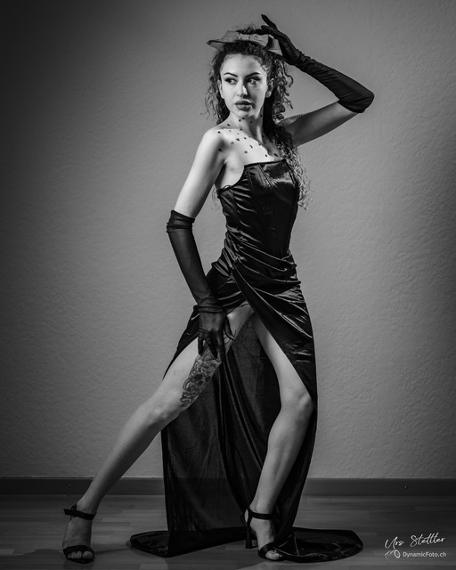 IMG_2022_05_08_0016294-2 | Professionelle Fotografen für Portrait-, Produkt-, Beauty -, Fashion-, kommerzielle - u. Hochzeitsfotografie sowie für Veranstaltungen. Lokal vor Ort oder in lokalen Studios.