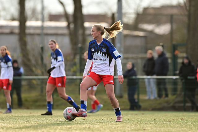 Fußball I Frauen I Saison 2025-2026 I Regionalliga Nord I 11. Spieltag I Hamburger SV U20 - Holstein Kiel I 28732 | Der Sportfotograf. - Realisiert mit Pictrs.com