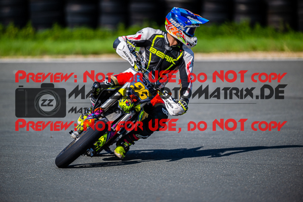 MaZZes_FotoMatrix_220903_3988 | S2