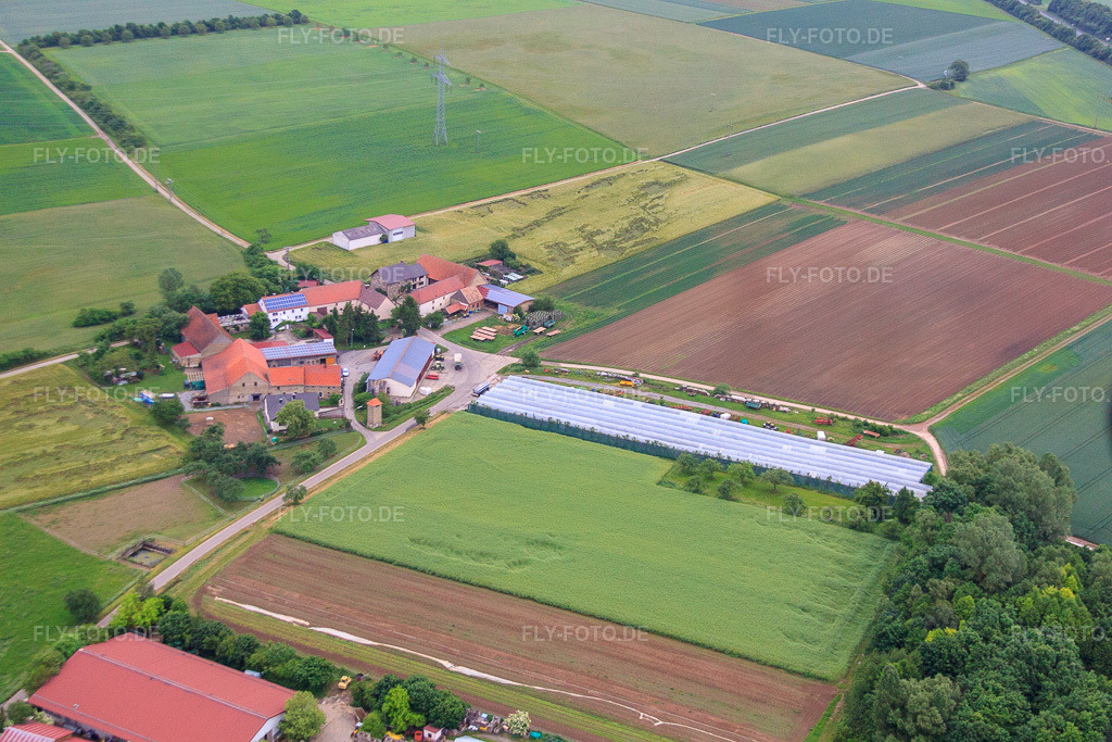 Luftbild: Hof Gut Rupperzaint naturgemäße Landwirtschaft GmbH & Co. KG im Ortsteil Gänheim in Arnstein im Bundesland Bayern in Deutschland. Foto: IMG_66093.jpg vom 30.05.2014 durch Werner Riehm/FLY-FOTO.deHof Gut Ruppertzaint - Hofladen mit Lieferservice