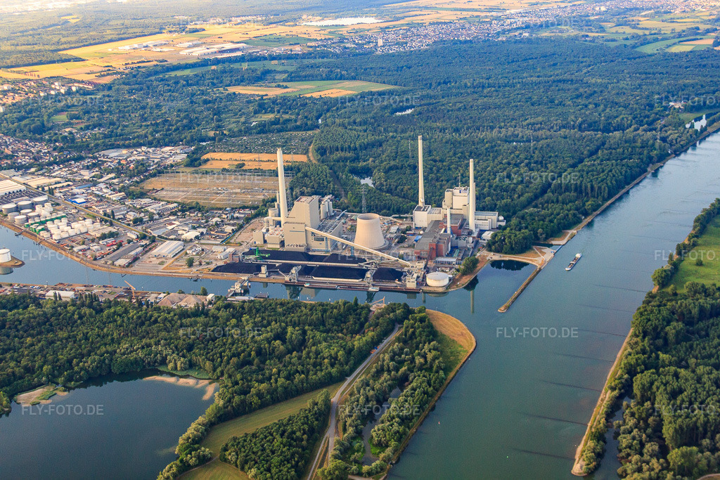 Luftbild: EnBW Energie Baden-Württemberg AG, Rheinhafen-Dampfkraftwerk Karlsruhe vonvon N im Ortsteil Daxlanden in Karlsruhe im Bundesland Baden-Württemberg in Deutschland. Foto: IMG_69796.jpg vom 06.07.2014 durch Werner Riehm/FLY-FOTO.deWWW.ENBW.COM