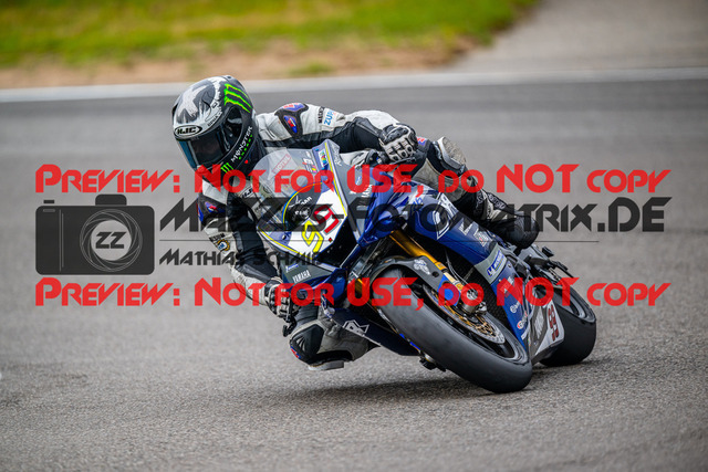 MaZZes_FotoMatrix_240702_6007705_6711 | WEISS