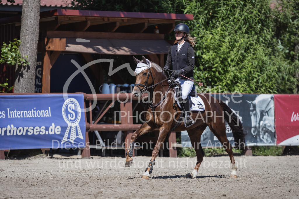 230610_Mühlen_A-Spr1-650 | Deine schönsten Turniermomente als professionelle Fotos! Entdecke hochwertige Pferdesport-Fotografie im Online-Shop. Jetzt Fotos finden & bestellen!
