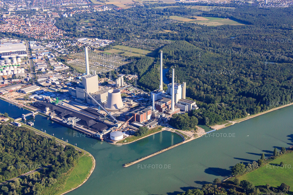 Luftbild: Rheinhafen-Dampfkraftwerk Karlsruhe der EnBW Energie Baden-Württemberg AG im Ortsteil Daxlanden in Karlsruhe im Bundesland Baden-Württemberg in Deutschland. Foto: IMG_52962.jpg vom 08.09.2012 durch Werner Riehm/FLY-FOTO.deWWW.ENBW.COM