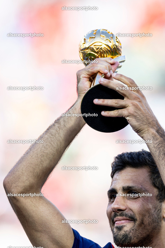 FOOTBALL : Argentine vs Espagne – Finale de la Coupe du Monde FIFA 2026. New York New Jersey Stadium, East Rutherford, New Jersey, États-Unis. 19/07/2026. | Rodri reçoit le Ballon d'Or (Golden Ball), récompensant le meilleur joueur de la Coupe du Monde de la FIFA 2026, lors de la cérémonie de remise des prix organisée après la finale remportée par l'Espagne face à l'Argentine au New York New Jersey Stadium, à East Rutherford (New Jersey), le 19 juillet 2026, aux États-Unis.