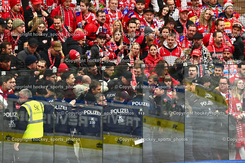 EC IDM WÄRMEPUMPEN VSV vs. EC KAC | EC KAC Fans, Polizeieinsatz, EC IDM WÄRMEPUMPEN VSV vs. EC KAC, EC IDM WÄRMEPUMPEN VSV vs. EC KAC am 02.02.2025 in Villach (Stadthalle Villach), Austria, (Photo by Bernd Stefan)