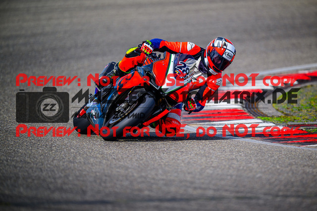 MaZZes_FotoMatrix_240911_6007705_5963 | WEISS