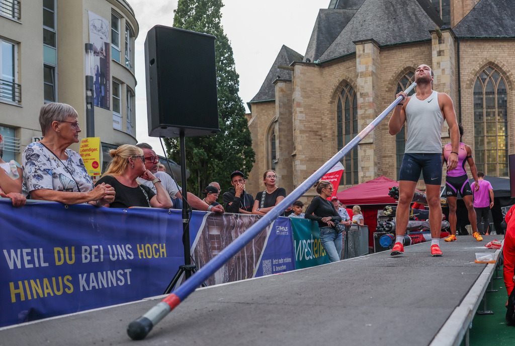 top-top.de-250828-260 | Foto, Video, Fotografie, Videografie, Fotobox, DJ, Discjockey, Musik, Musikbox, Veranstaltung, Photobooth, Amazon, Ebay, Buchtipp, Bestseller, Autor, Verlag, Buch, Wesel, Hamminkeln, NRW, Dinslaken, Rees, Drohne, Hochzeit, Party, Fotobox, Wesel, Fotograf