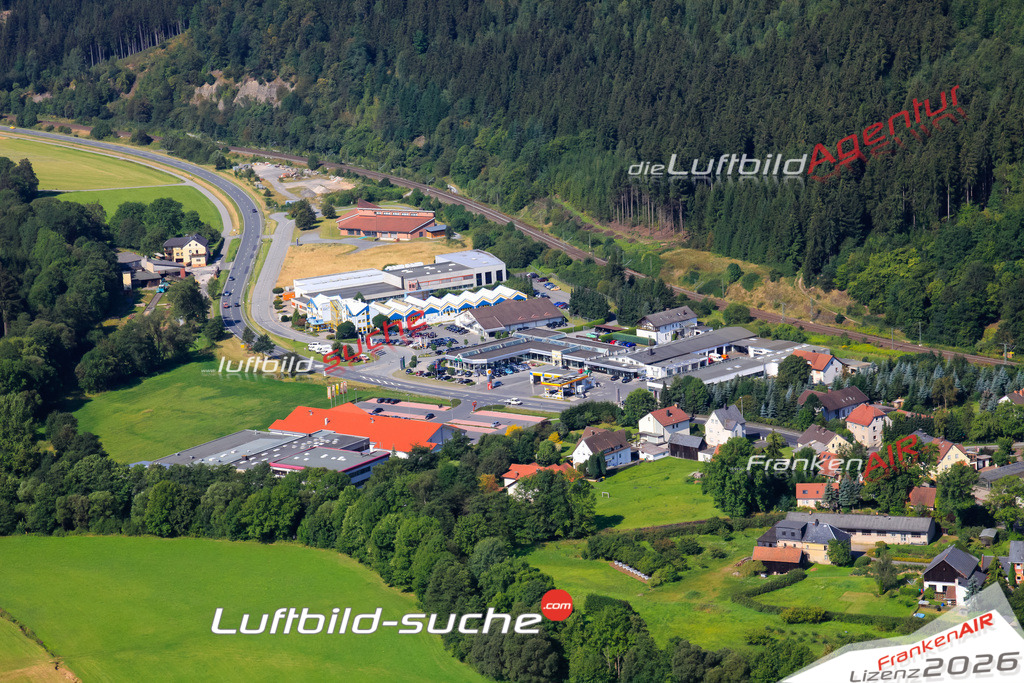 Die Luftaufnahme der Stadt Pressig wurde vom UL-Flugzeug heraus erstellt ( keine Drohne )- hohe Auflösung für beste Qualität
