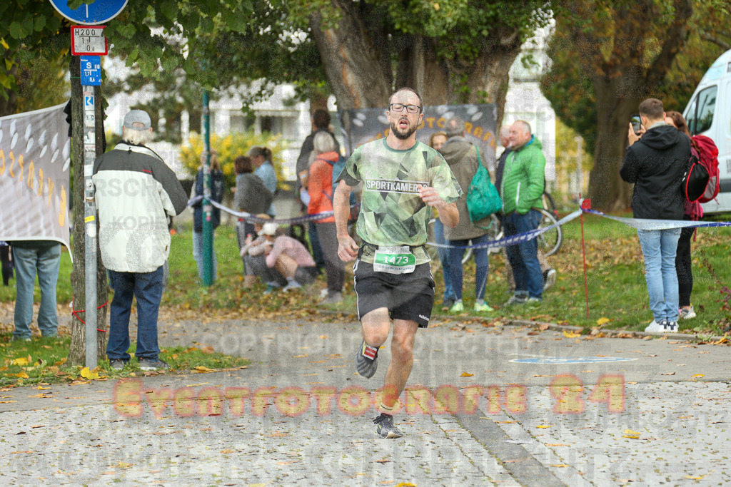 241020_1057_EX1_0484 | Sportfotografie im Rhein-Sieg Kreis, Köln, Bonn, NRW, Rheinland Pfalz, Hessen, etc. Unser Tätigkeitsfeld umfasst den Laufsport vom Volkslauf über den Marathon, Duathlon, Triathon bis zum Ultralauf wie Kölnpfad Ultra oder Schindertrail.
