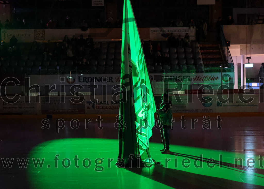 2022-10-30_002_TSV_Erding_gegen_ESC_Riverrats_Geretsried | Erding, Deutschland, 30.10.2022:
Eishockey, Bayernliga 2022 / 2023, 9. Spieltag, TSV Erding gegen ESC Riverrats Geretsried, Endergebnis: 3:5

Foto: Christian Riedel / fotografie-riedel.net