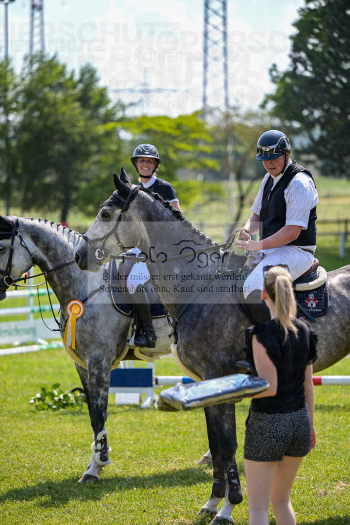 Reitturnier Voxtrup | Entdecke hochwertige Reitturnierfotos von Foto Oger. Professionell, emotional und authentisch – jetzt Lieblingsmomente im Shop bestellen.Deutschlandweite Turnierfotografie. - Realisiert mit Pictrs.com