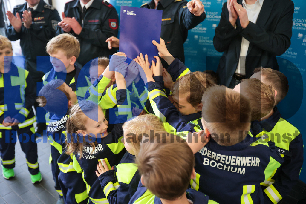 SES_KINFEU20250503-29 | bond - Realisiert mit Pictrs.com